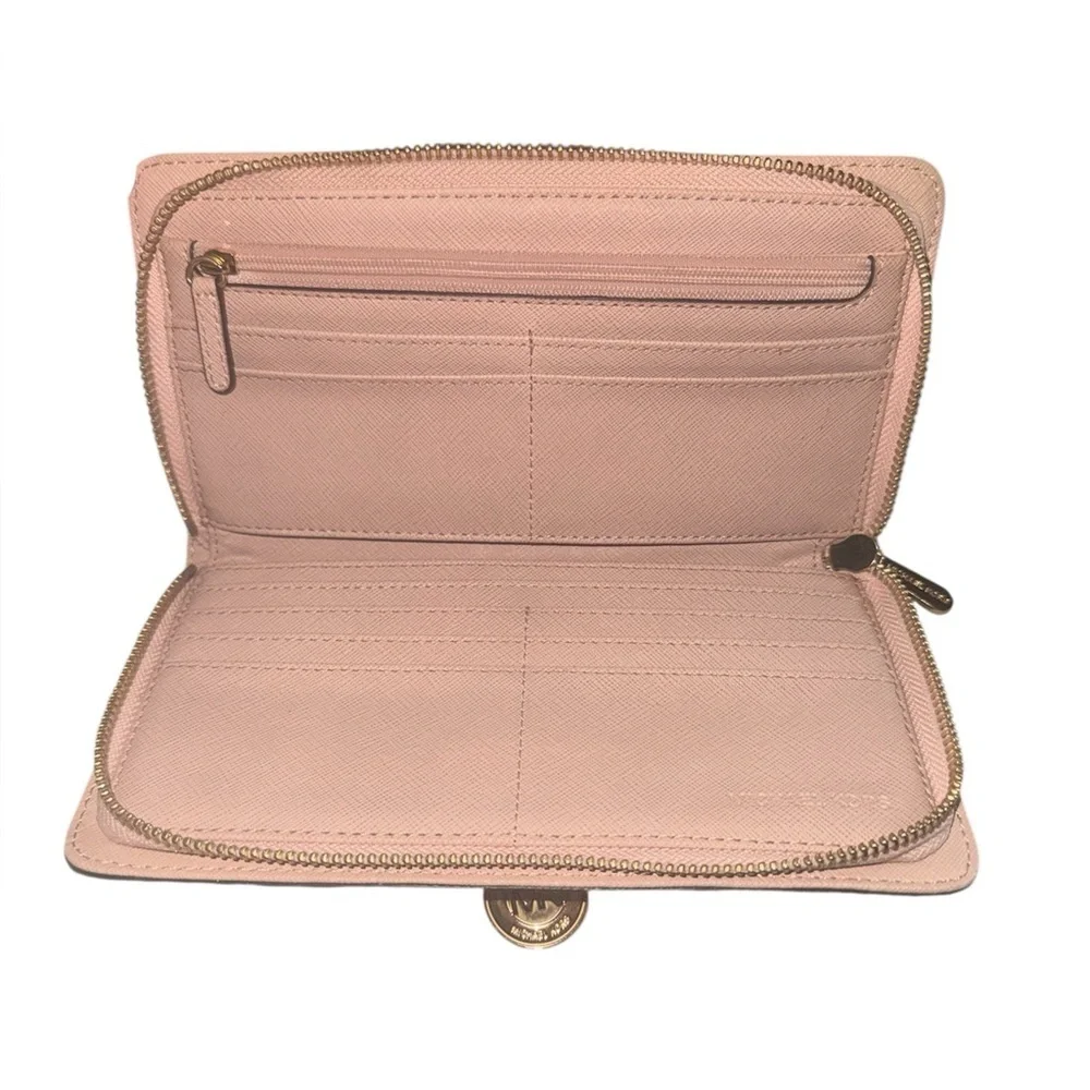 Michael Kors MK Hamilton Traveler Full Size Leather Zip Around Wallet 8” x 4”